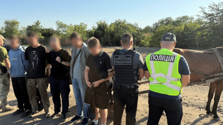 На підводі з сіном за кордон — спецоперація на Одещині - 285x160