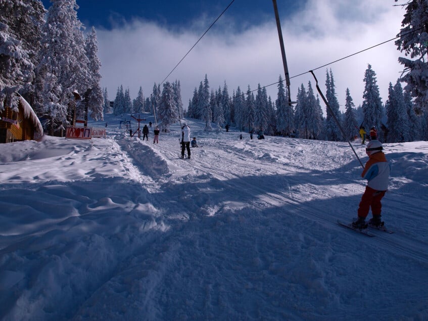 Горный лыжный склон Драгобрат