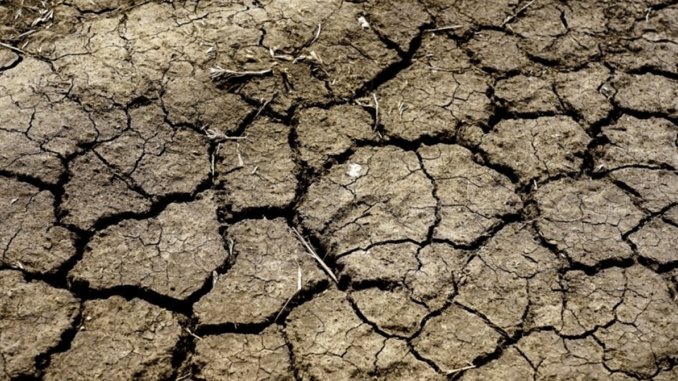 Kakhovka Dam Explosion — Crimea is without fresh water forever - 250x140