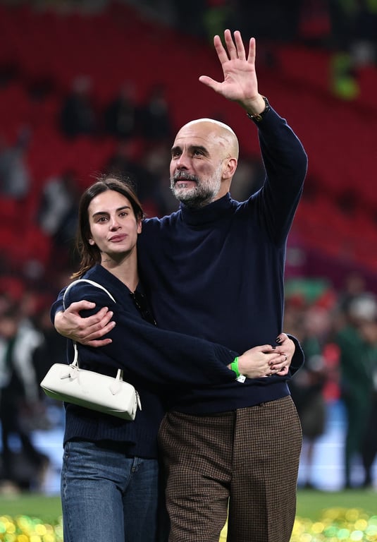 Мария и Хосеп Гвардиола после победы Манчестер Сити над Арсеналом