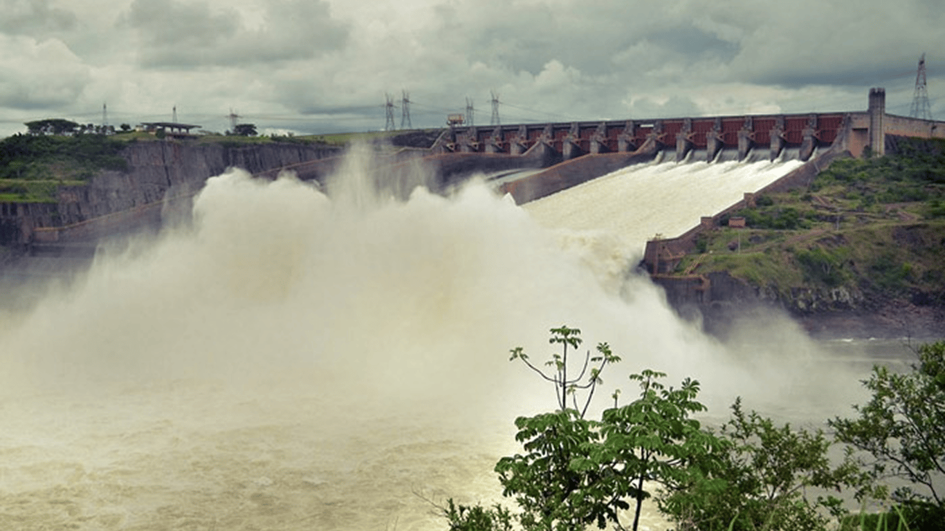 ГЕС “Ітайпу”