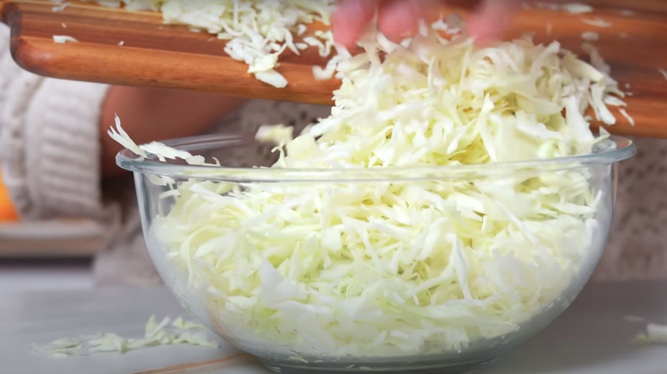 салат Коулслоу з капусти за 5 хвилин вся родзинка у заправці