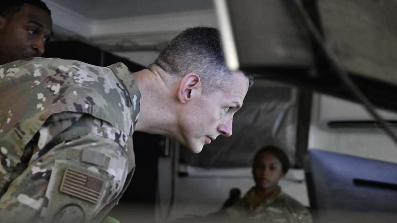 Американский генерал Гринкевич рассказал о провокациях рф над базами США в Сирии
