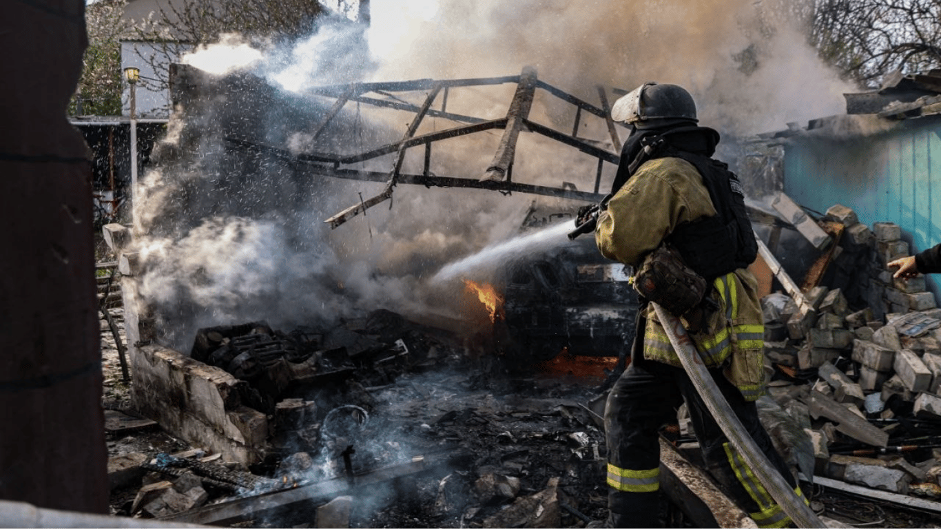 Росіяни тричі за тиждень атакували рятувальників на Сумщині