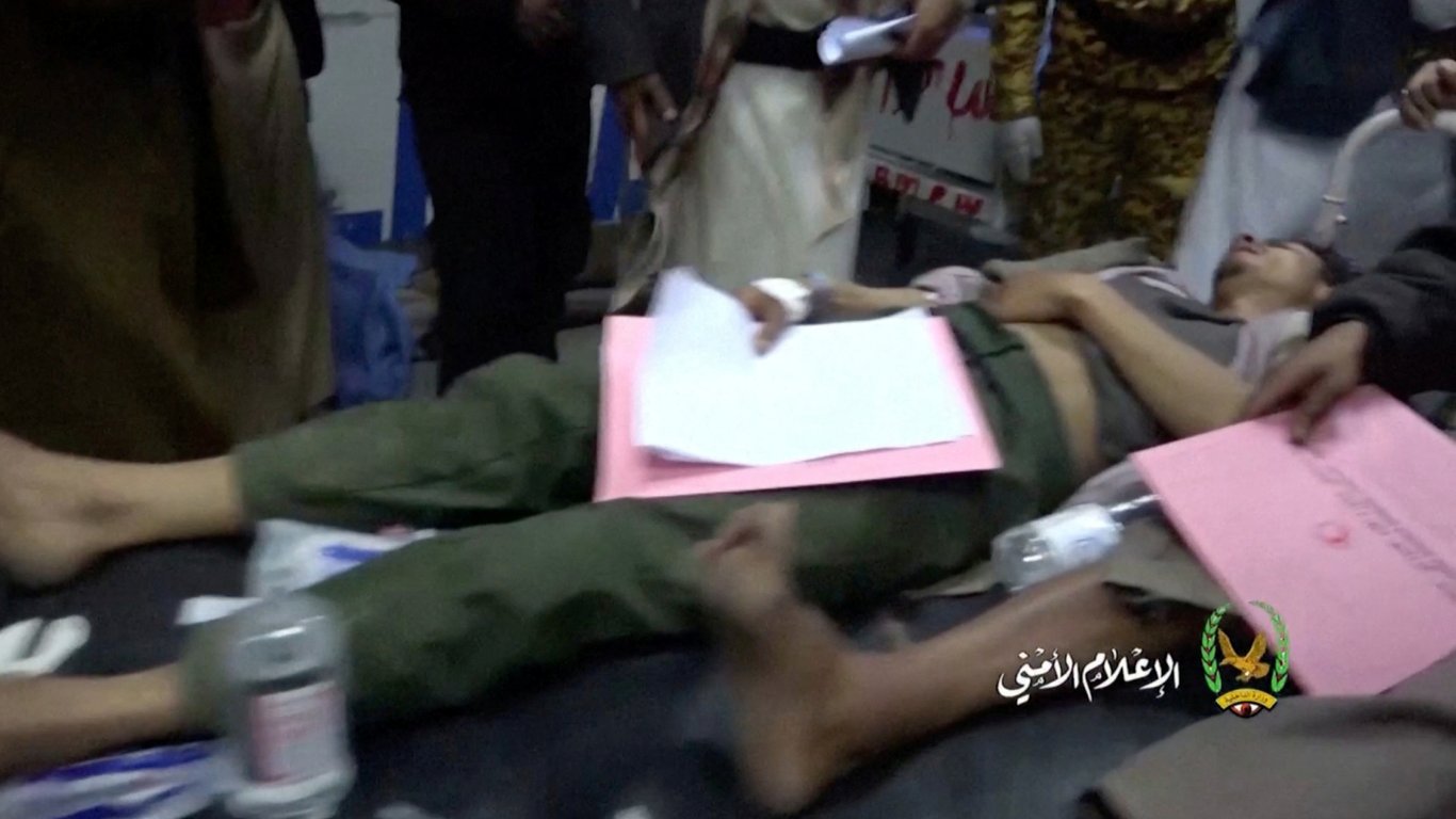​​​​​​​Під час благодійної акції в столиці Ємена у тисняві загинуло щонайменше 85 людей