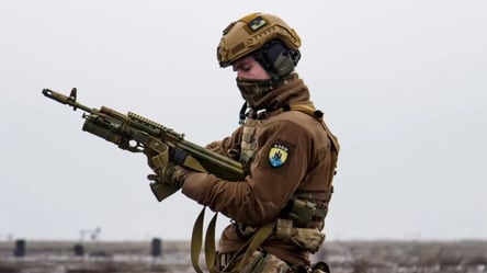У полку "Азов" з'явилася вакансія в радіотехнічному підрозділі — які фахівці потрібні - 290x166
