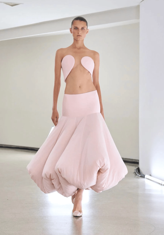 The dress you can't look away from