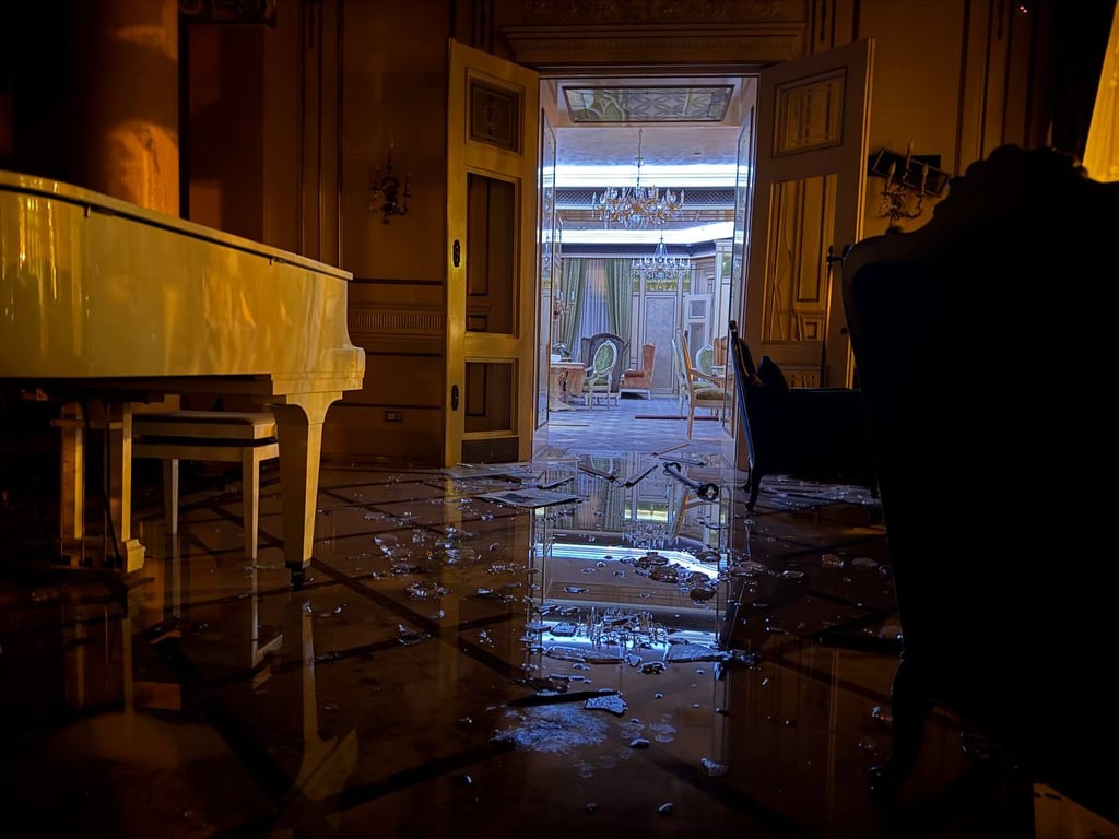 пошкоджена будівля