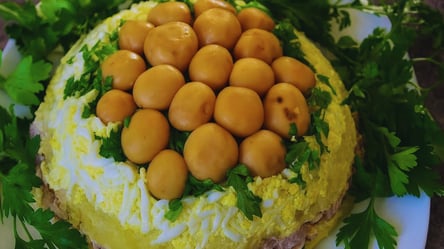 Салат "Грибная поляна" на Новый год — достойный конкурент оливье - 285x160