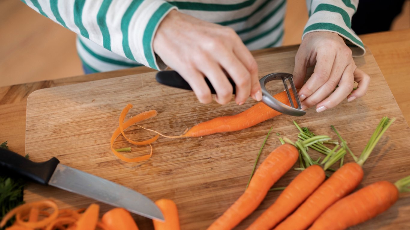 Лікар розповів про те, як правильно їсти моркву