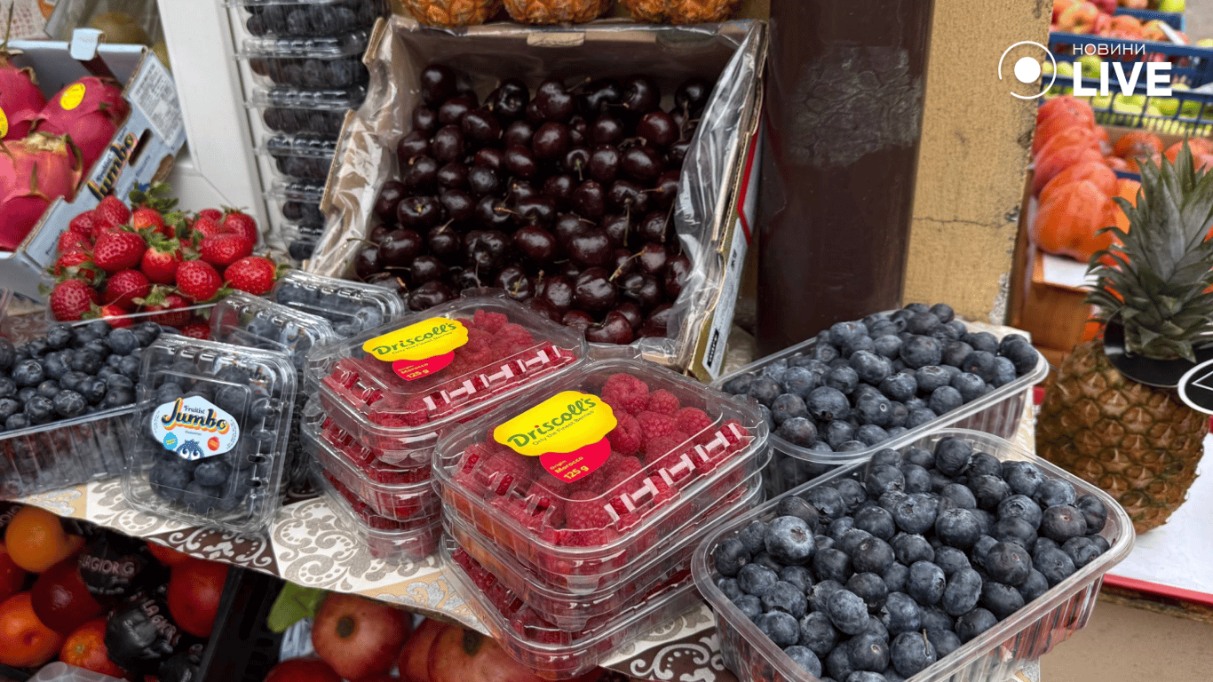 Зимові ціни на Новому базарі в Одесі — овочі, фрукти й м’ясо дорожчають - фото 4