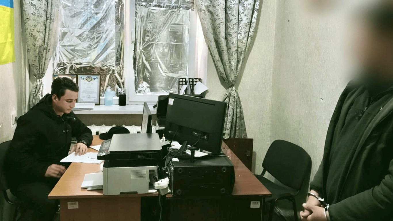 За крадіжку у магазині до 8 років ув’язнення — на Одещині затримали двох чоловіків