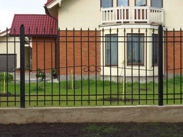 Будинок під захистом — який паркан витримає десятиліття - фото 3