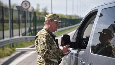 На кордоні з трьома країнами фіксується скупчення автомобілів - 285x160
