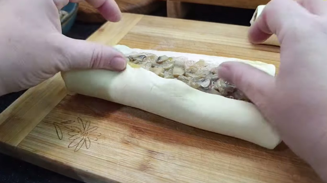 рецепт пиріжків з курячим фаршем