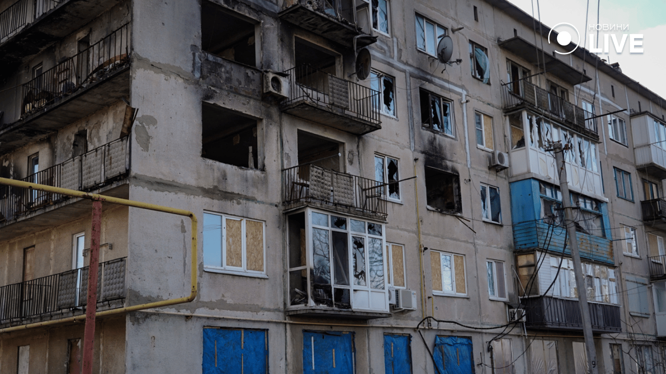 Зруйнований будинок у Покровську Донецької області 