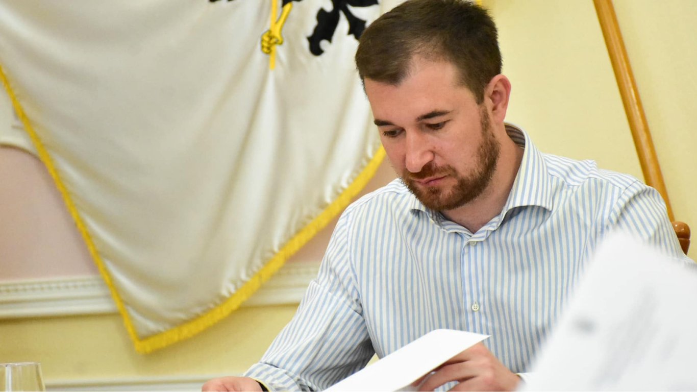 СБУ проводит обыски в доме исполняющего обязанности мэра Чернигова