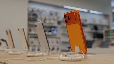 Названы 4 Android-смартфона, которые превосходят iPhone 17 Pro - 285x160