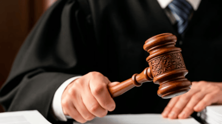 Мужчина ранил своего знакомого ножом — как наказал суд - 285x160