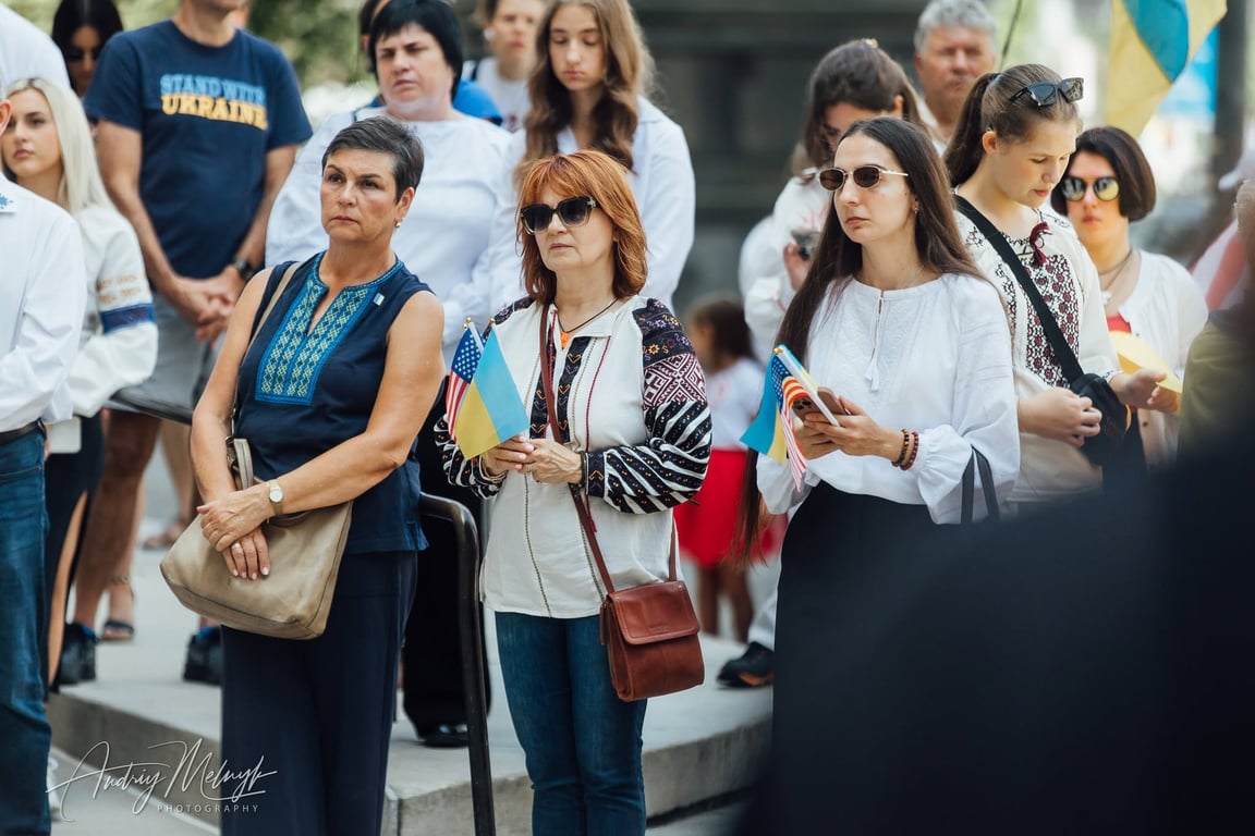 До Дня Незалежності України у Філадельфії підняли український прапор - фото 3
