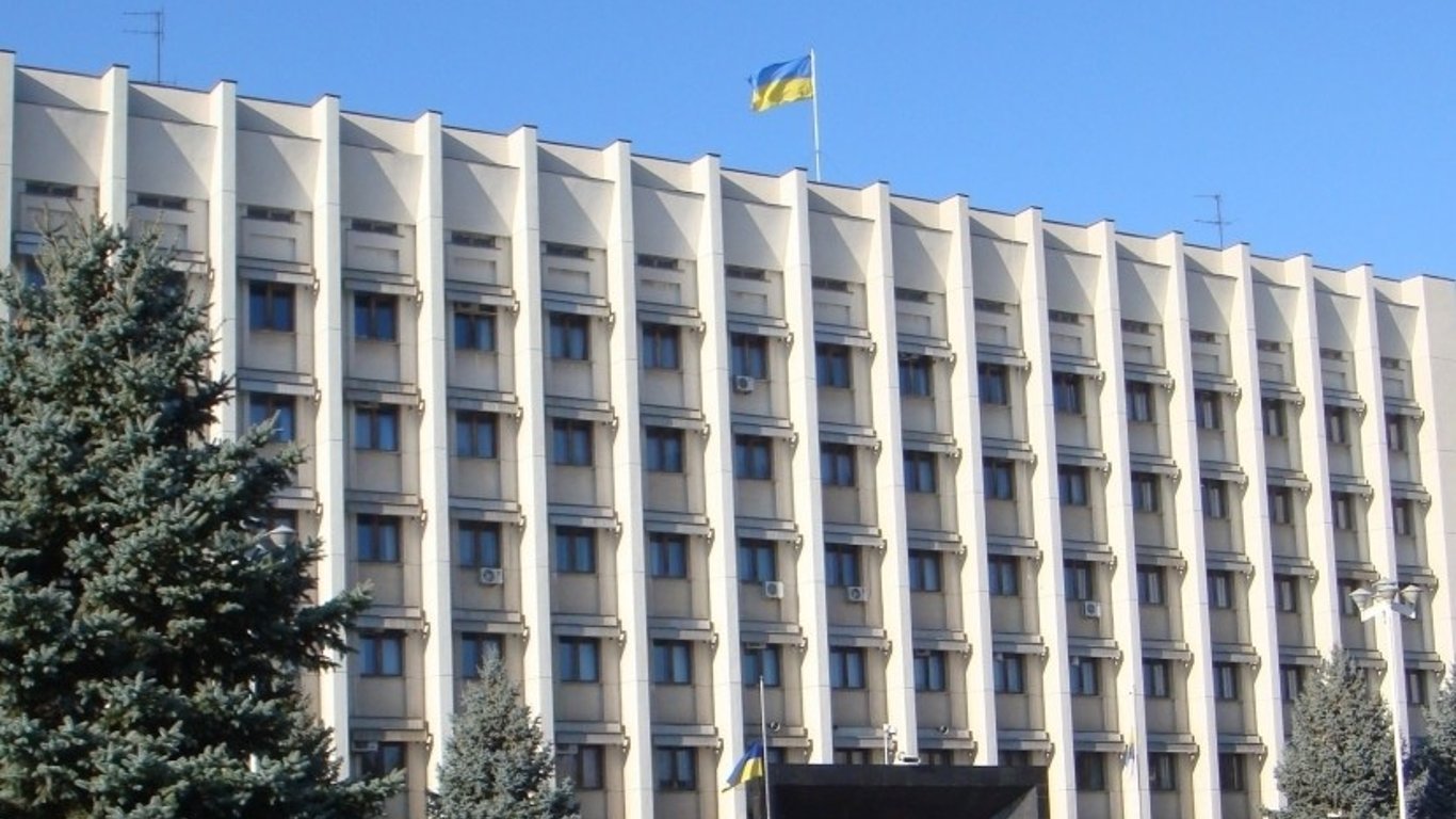 В Одеській ОВА планують замінити вікна за мільйон