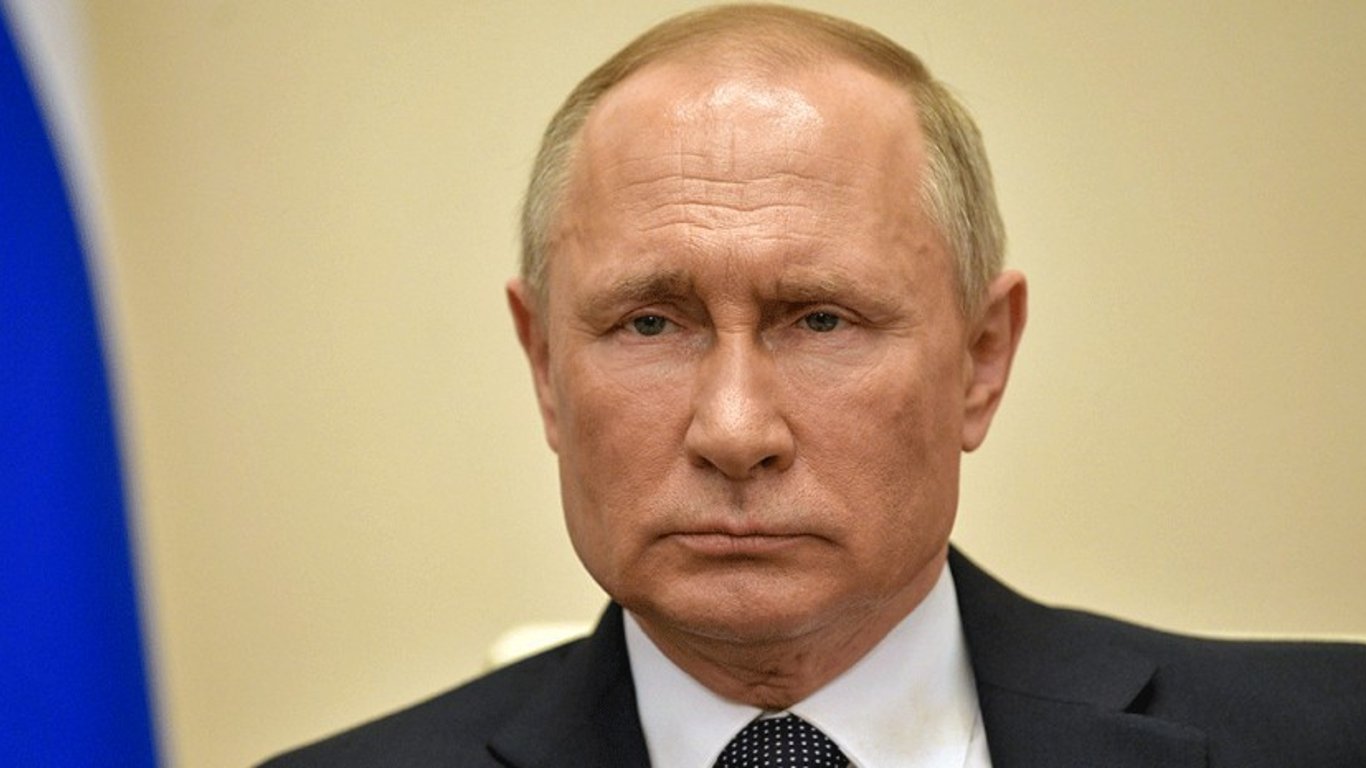 Путин прокомментировал действия стран Балтии, депортирующих россиян