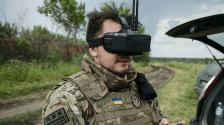 "Азов" шукає аналітиків розвідки — яка зарплата - 285x160