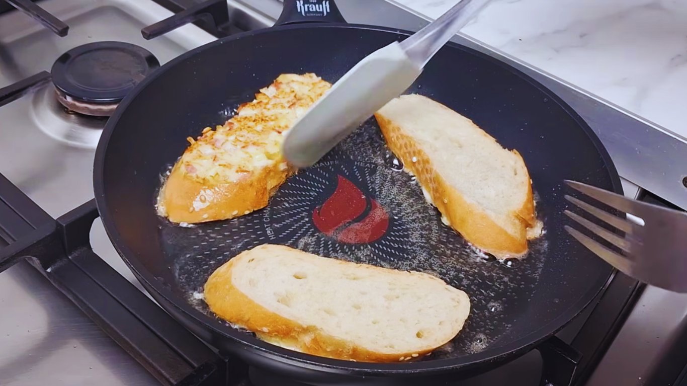 гарячі бутерброди на сніданок