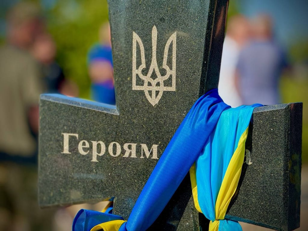 В Одессе почтили память погибших за независимость Украины - фото 1