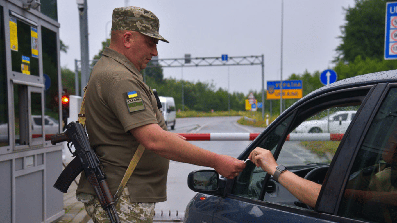 Очереди на границе Украины сегодня утром 9 июля