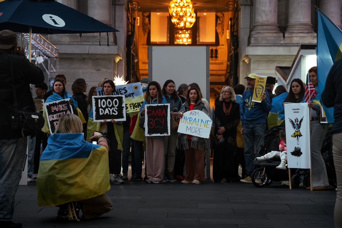 Розгортання прапору України в Філадельфії