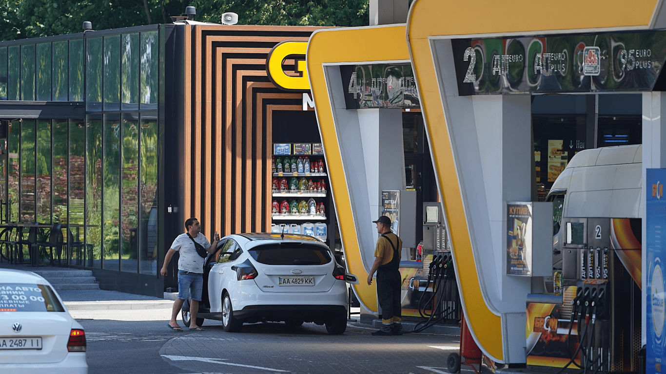 Цены на топливо в Украине — сколько стоит бензин, газ и дизель 15 июня