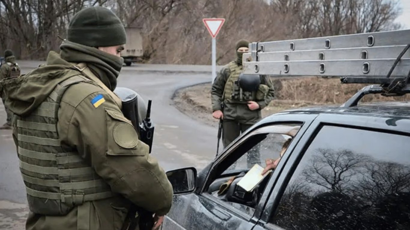 Вручення повісток на блокпостах — чи має таке право ТЦК