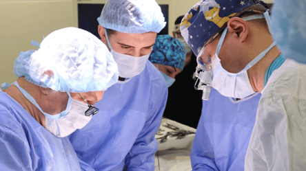 В Украине впервые провели операцию на грудной клетке ребенка, который не мог полноценно дышать - 285x160