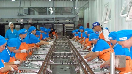 Зарплата до 4 000 євро — у Данії потрібні різнорабочі на рибопереробний завод - 285x160