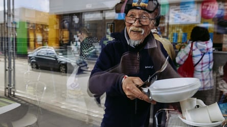 "Самурай буде голодним, але нагодує інших": японець відкрив у Харкові кафе із безкоштовною їжею - 285x160