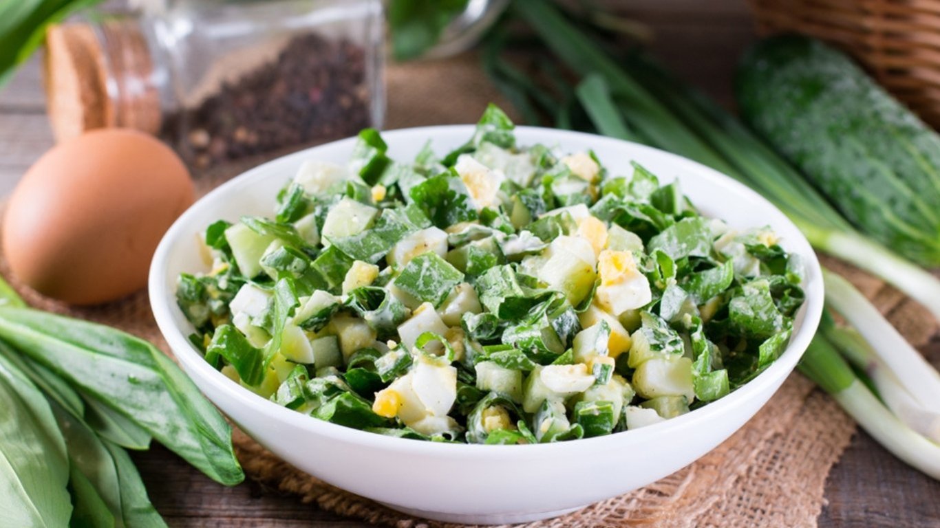 Розпочався сезон черемши: ці 3 салати зникають зі столу за 1 хвилину