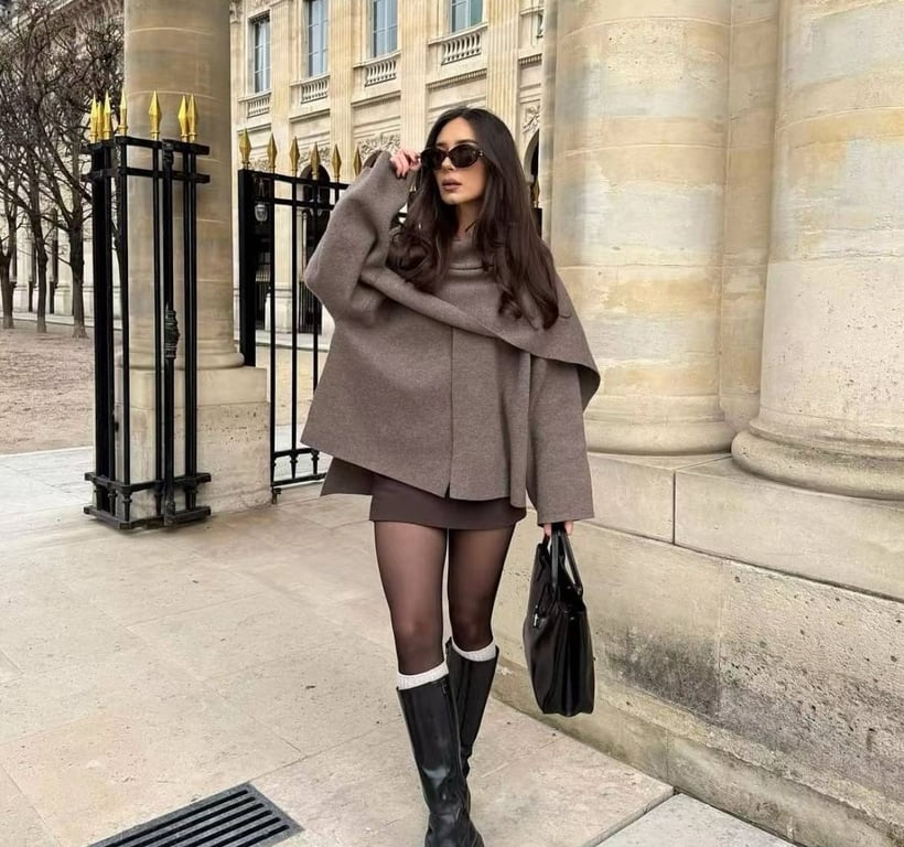 Пончо має особливо ефектний вигляд восени