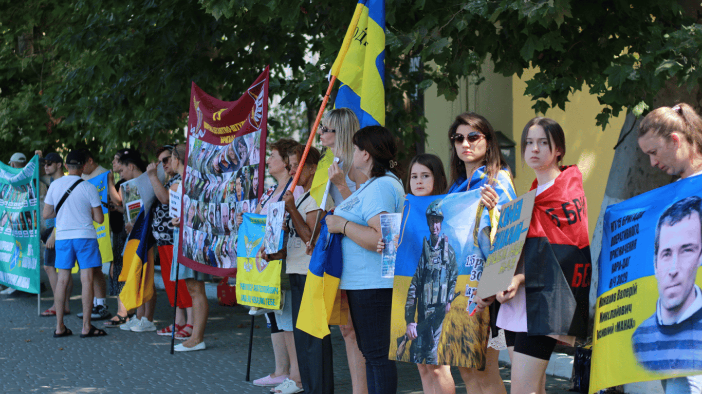 В Одесі нагадали про полонених — фоторепортаж з акції - фото 9