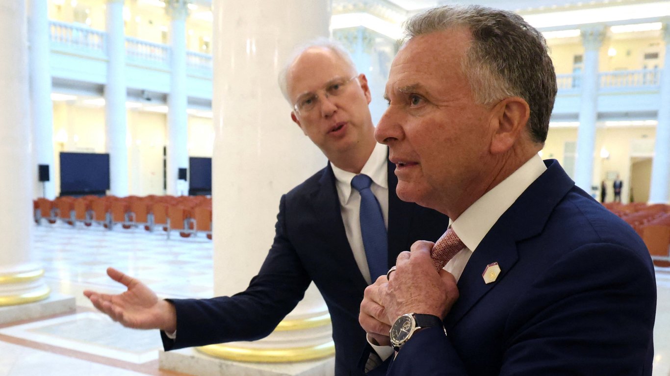 Горілка, ікра та лекції про Рюріка — як Путін завербував Віткоффа - фото 2