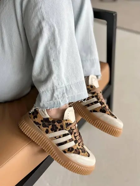 What sneakers to wear in spring 2025