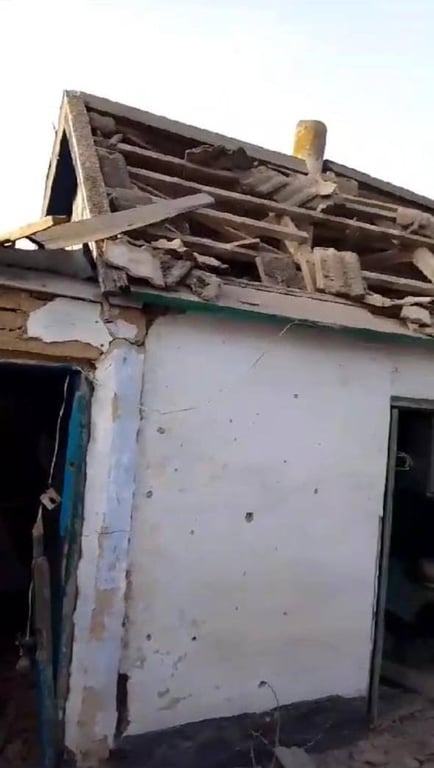 На Херсонщині після вибухів спалахнула пожежа — постраждали десятеро людей - фото 2