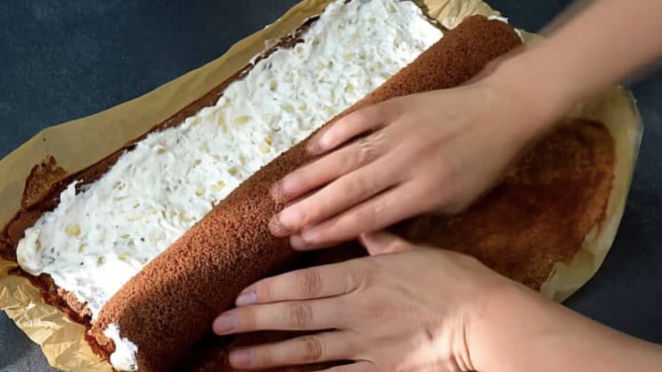 простий рецепт шоколадного рулета