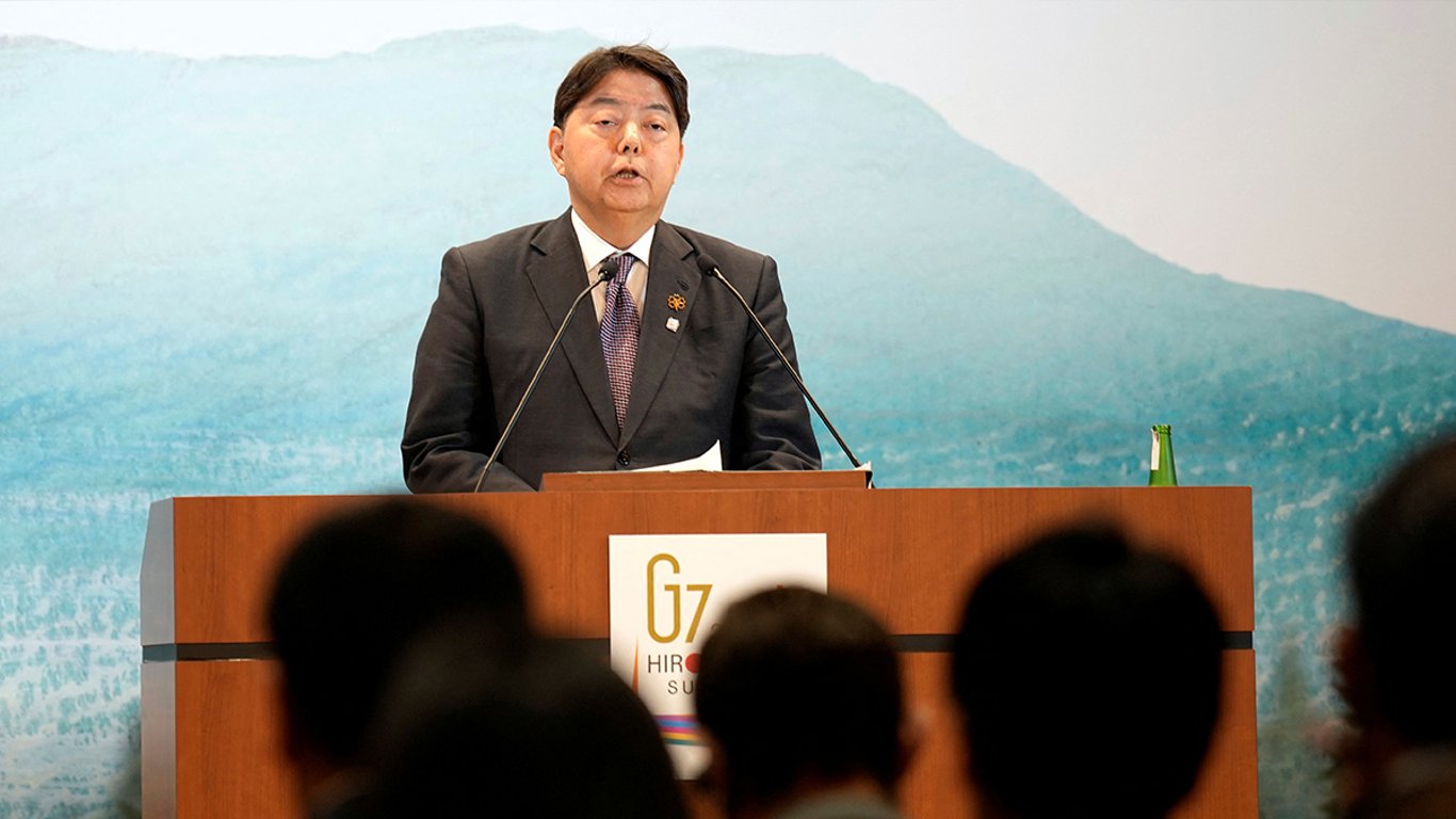 Япония планирует выдать итоговый документ по ядерному разоружению на саммите G7