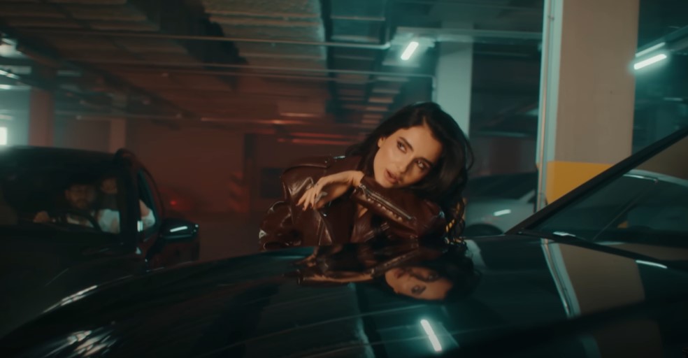 Трінчер презентувала новий кліп