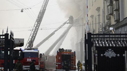 В Росії палає будівля міноборони - 285x160