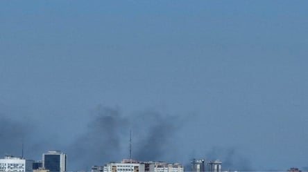 В Одессе раздаются взрывы: Россия атакует дронами с Черного моря - 290x166