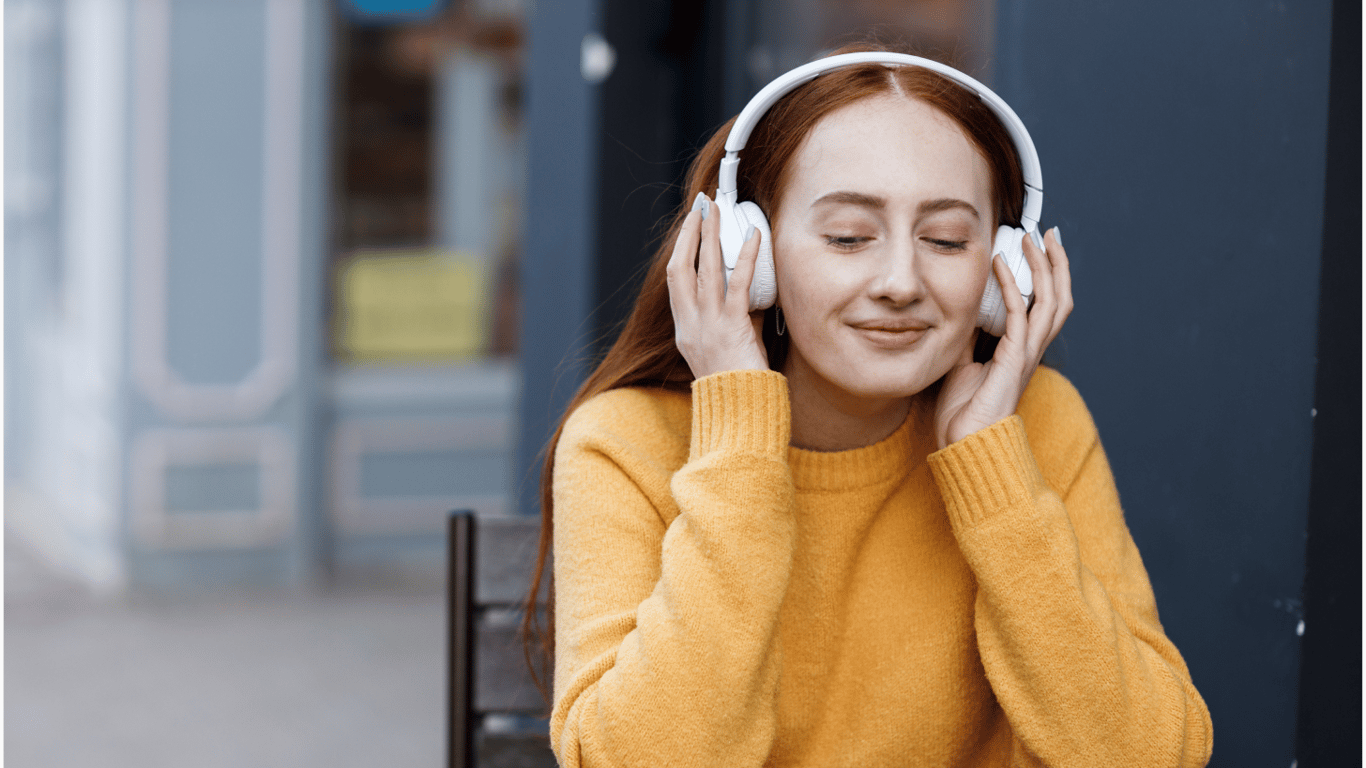 Опитування показало, скільки відсотків українців продовжують слухати російську музику