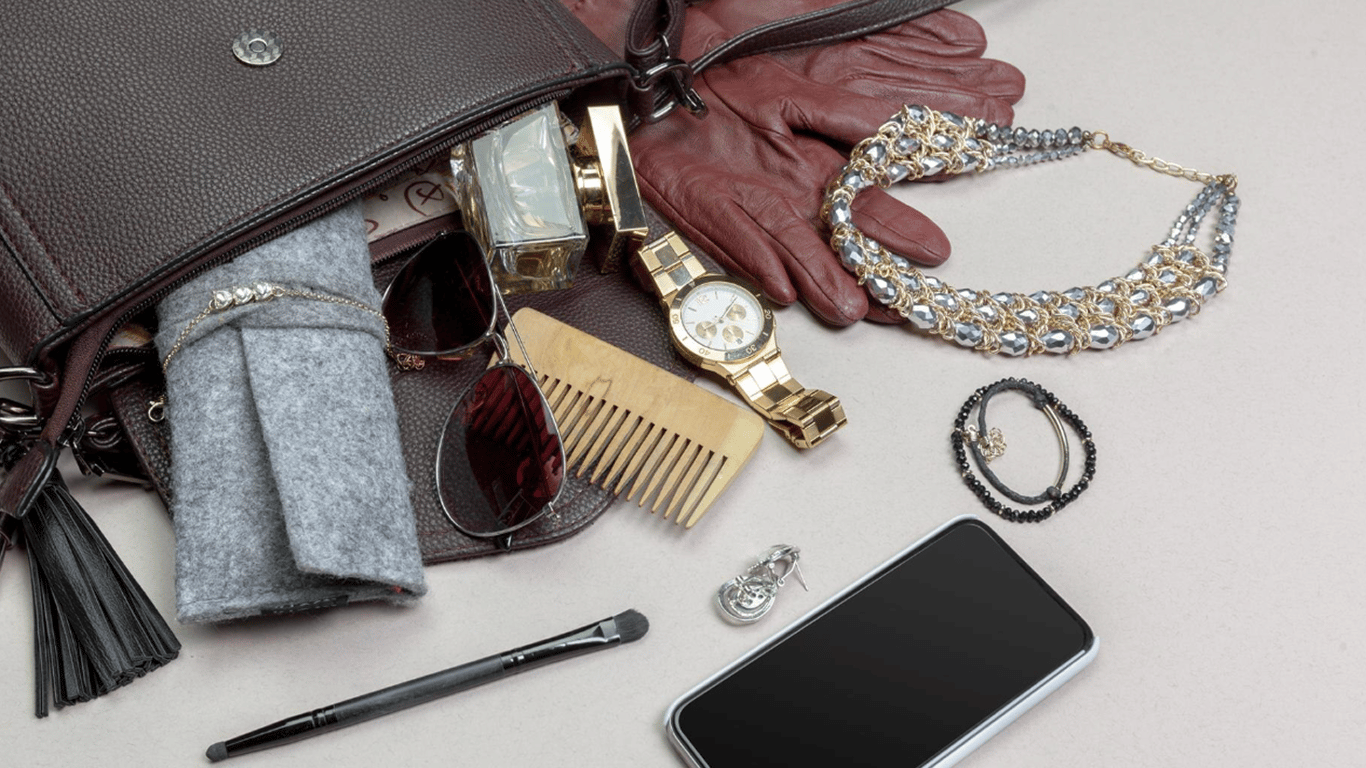 Какие аксессуары станут идеальным дополнением любого образа: универсальная база