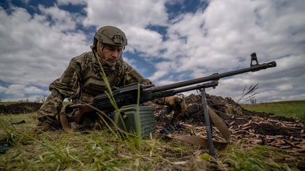 У Міноборони озвучили строки та умови контрактів для військових - 290x160